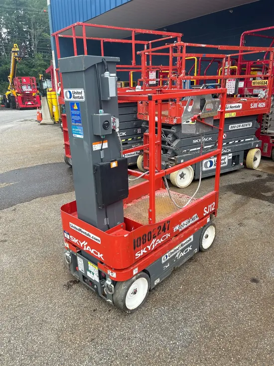 2018 Skyjack SJ12 Self-Propelled One-Person Lift