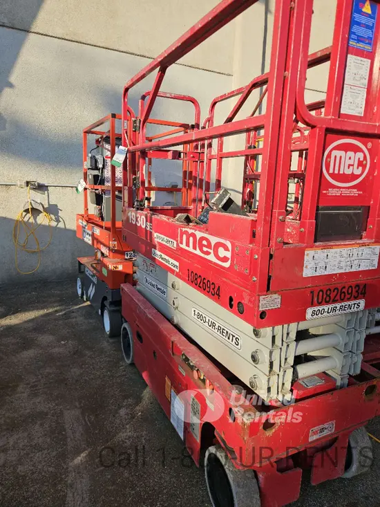 2018 MEC 1930SE Scissor Lift