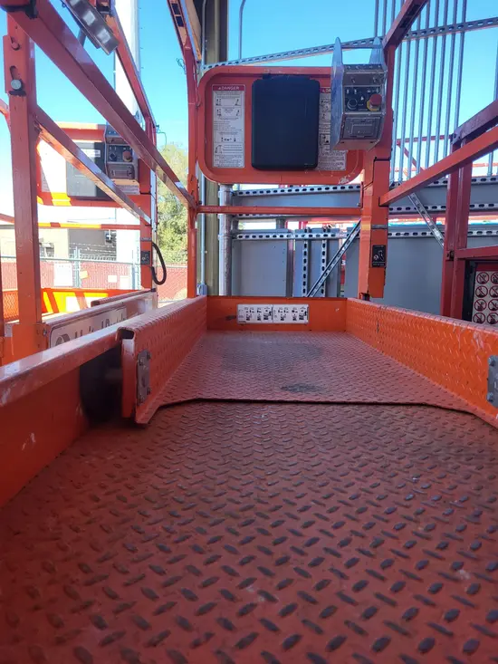2019 Snorkel S3226E Scissor Lift