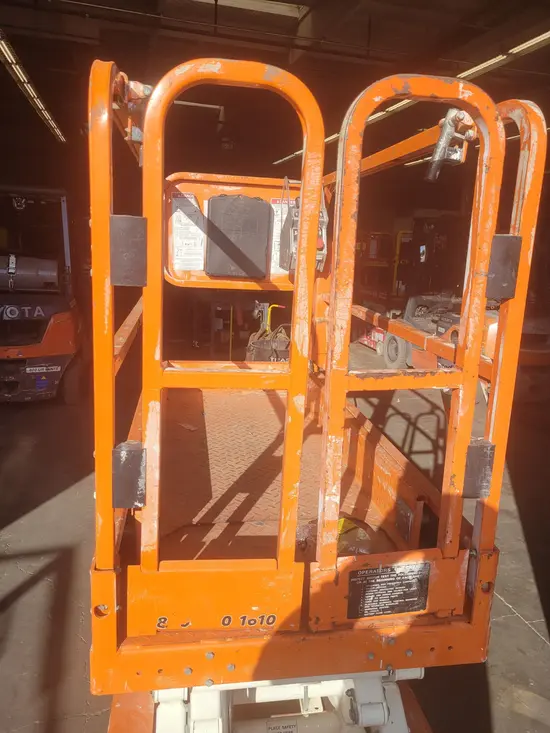2018 Snorkel S3219E Scissor Lift