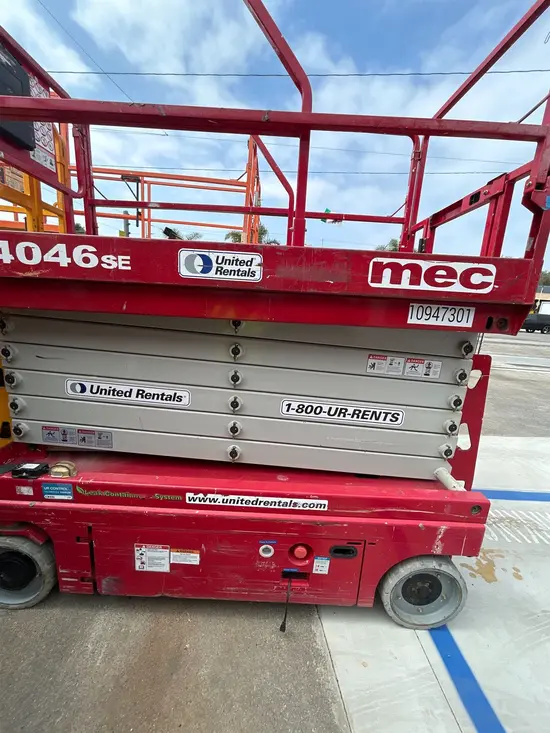 2019 MEC 4046SE Scissor Lift