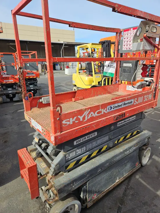 2013 Skyjack SJIII3219 Scissor Lift