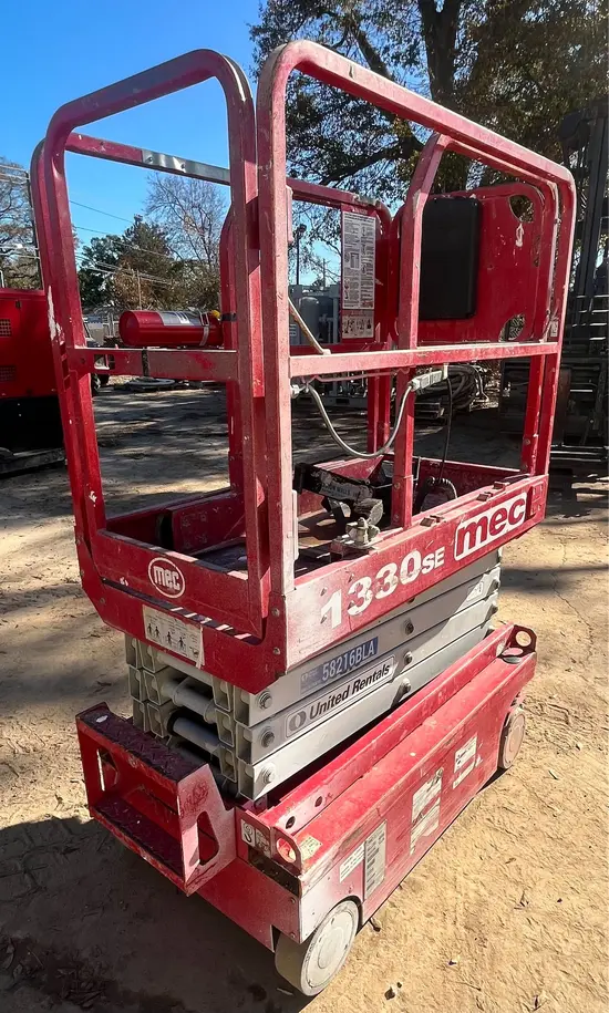 2018 MEC 1330SE Scissor Lift