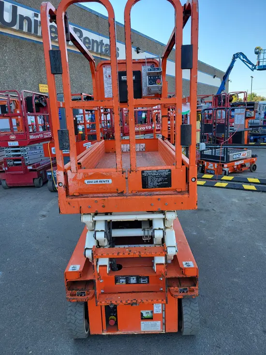 2018 Snorkel S3219E Scissor Lift