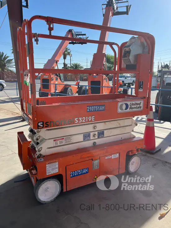 2018 Snorkel S3219E Scissor Lift