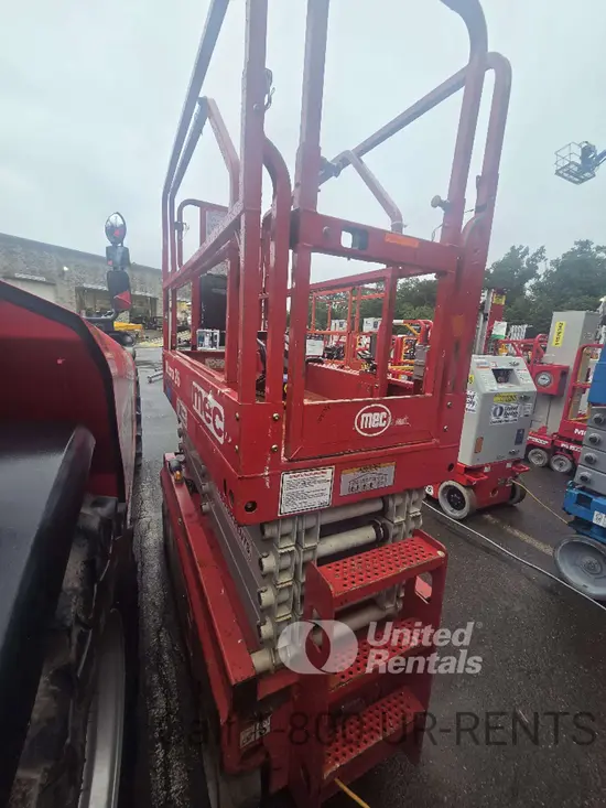 2019 MEC MICRO 26 Scissor Lift