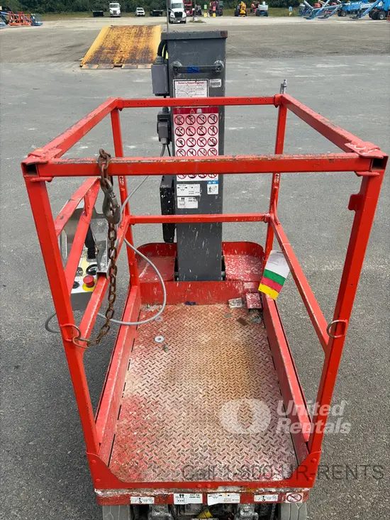 2017 Skyjack SJ12 Self-Propelled One-Person Lift