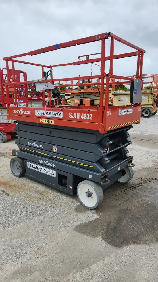 2016 Skyjack SJIII4632 Scissor Lift