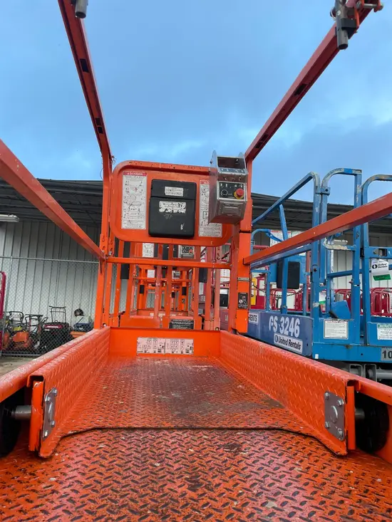 2019 Snorkel S3226E Scissor Lift