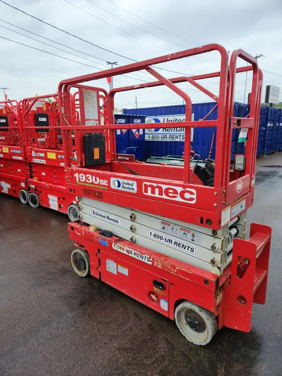 2019 MEC 1930SE Scissor Lift