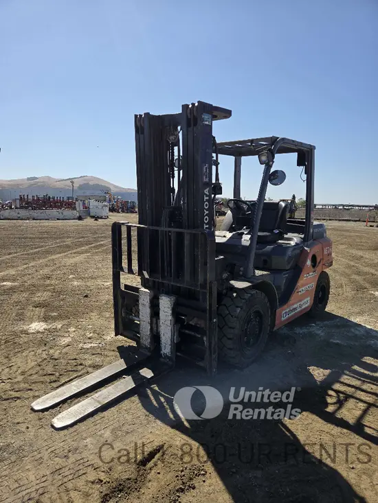2019 Toyota 8FD35U Warehouse Forklift