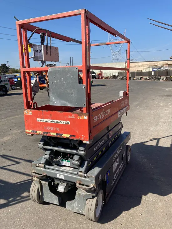2016 Skyjack SJIII3219 Scissor Lift