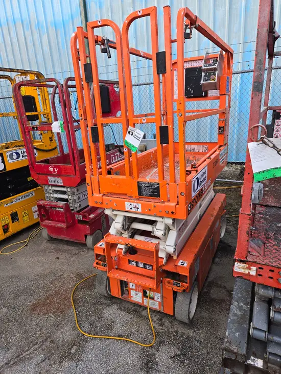 2021 Snorkel S3219E Scissor Lift