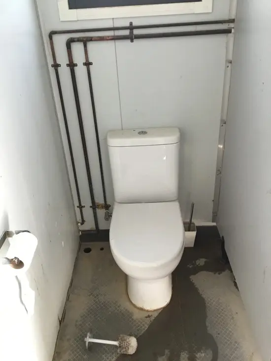 toilet 1