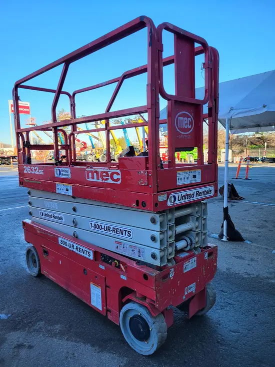 2019 MEC 2632SE Scissor Lift