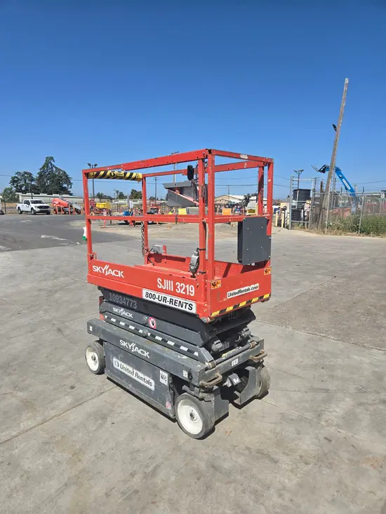 2019 Skyjack SJIII3219 Scissor Lift