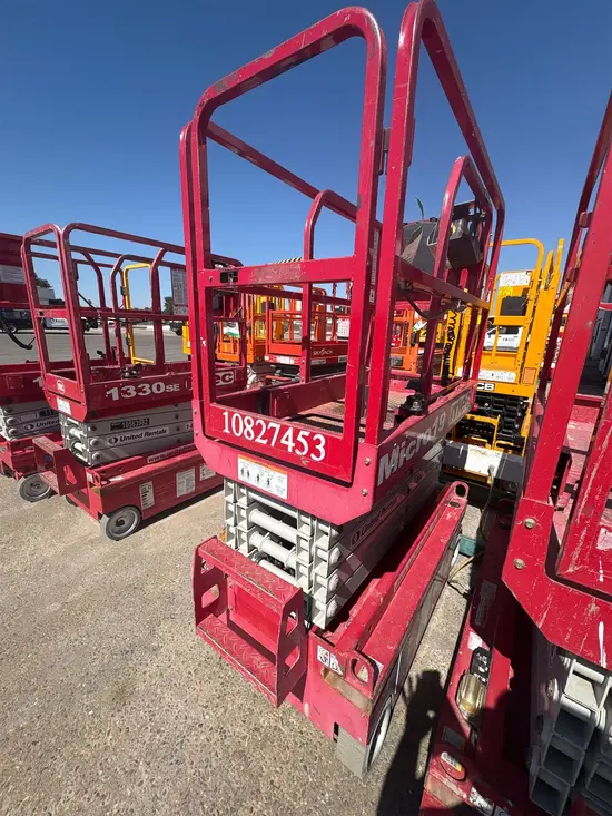 2018 MEC MICRO 19 Scissor Lift
