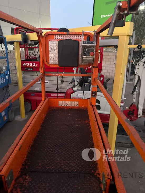 2020 Snorkel S3226E Scissor Lift