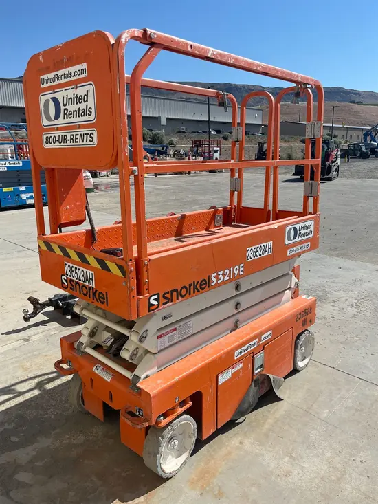 2019 Snorkel S3219E Scissor Lift