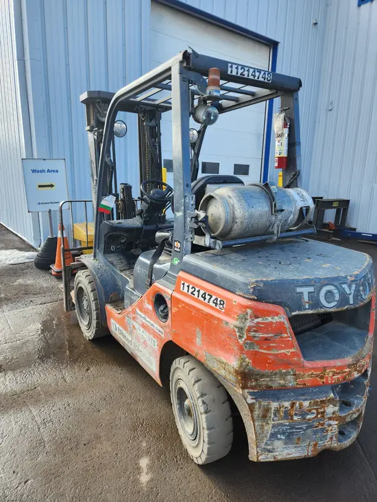 2021 Toyota 8FGU30 Warehouse Forklift