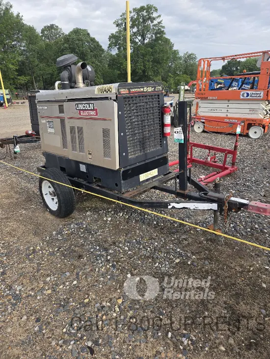 2019 Lincoln Electric VANTAGE 549 Welder