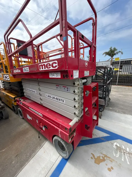 2019 MEC 4046SE Scissor Lift