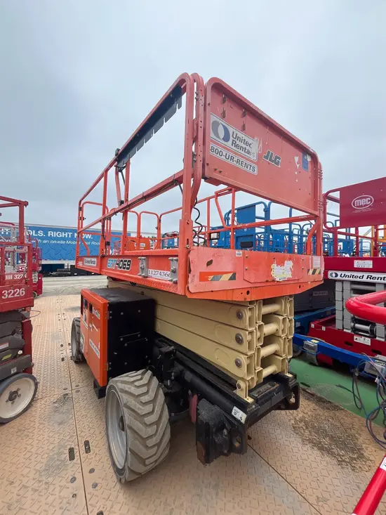 2021 JLG ERT4069 Scissor Lift