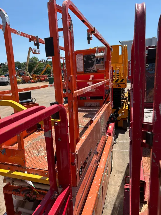 2019 Snorkel S3226E Scissor Lift