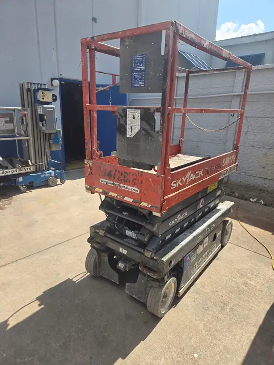 2016 Skyjack SJIII3219 Scissor Lift