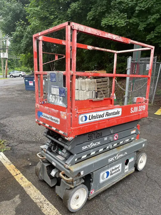 2018 Skyjack SJIII3219 Scissor Lift