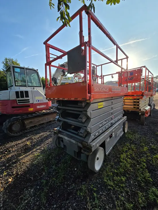 2017 Skyjack SJIII4740 Scissor Lift