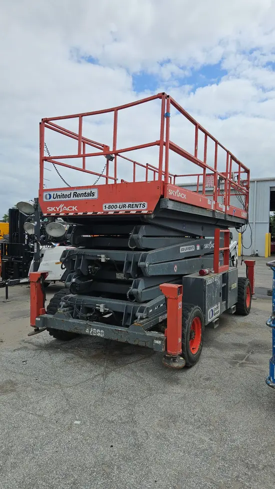 2017 Skyjack SJ9250RT Rough Terrain Scissor Lift