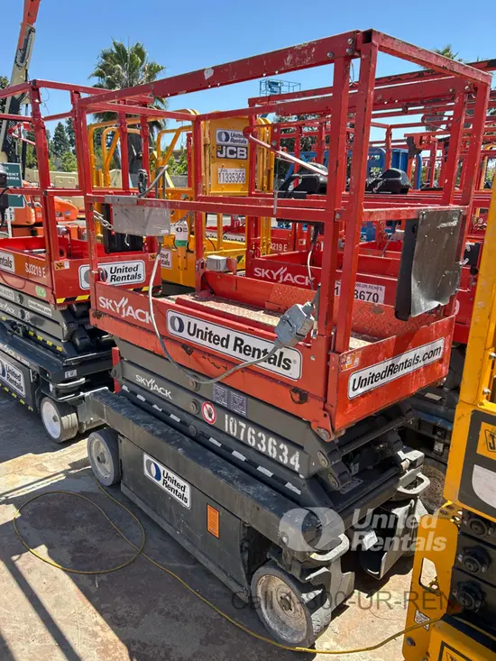 2018 Skyjack SJIII3219 Scissor Lift