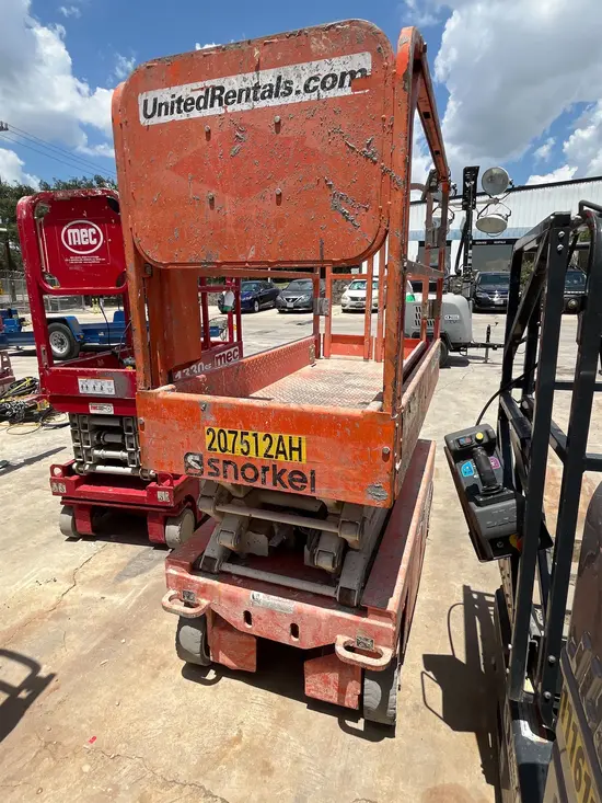 2018 Snorkel S3219E Scissor Lift