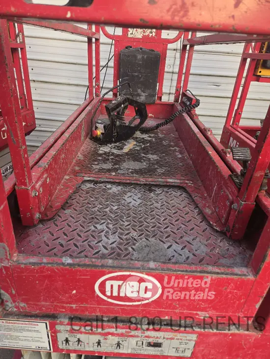 2018 MEC 1930SE Scissor Lift