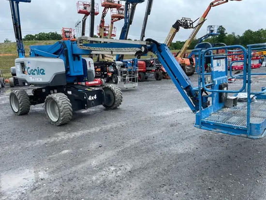 2016 Genie Z-60/37FE Articulating Boom Lift
