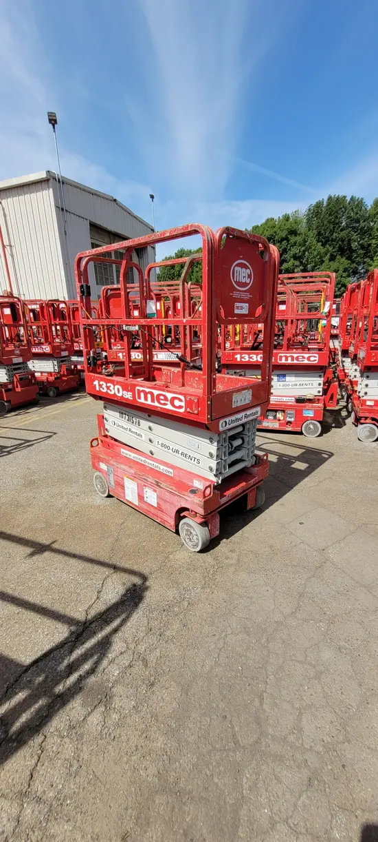 2018 MEC 1330SE Scissor Lift