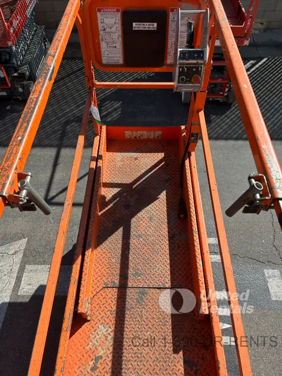 2020 Snorkel S3226E Scissor Lift