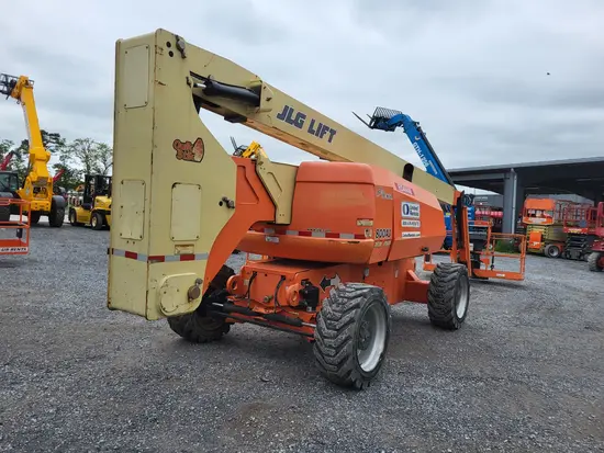 2016 JLG 800AJ Articulating Boom Lift
