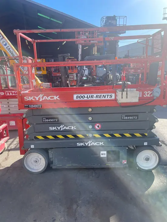 2018 Skyjack SJIII3226 Scissor Lift