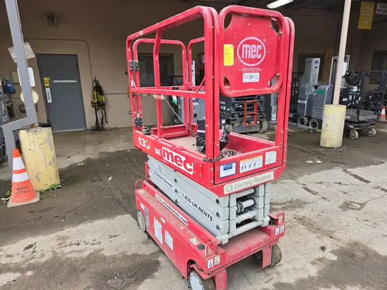 2019 MEC 1330SE Scissor Lift