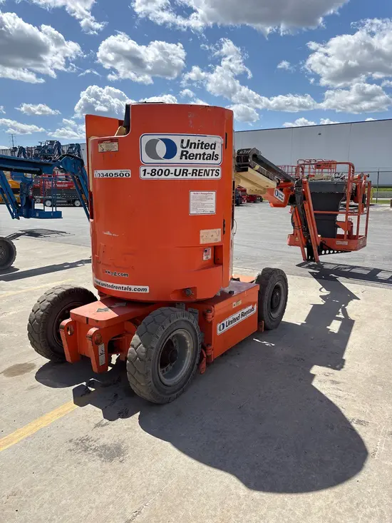 2015 JLG E300AJP Articulating Boom Lift