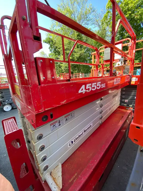 2017 MEC 4555SE Scissor Lift