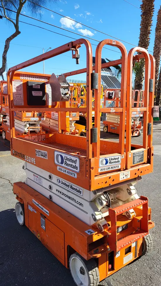 2018 Snorkel S3219E Scissor Lift