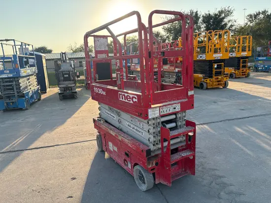 2017 MEC 1930SE Scissor Lift