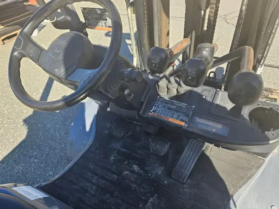 2019 Toyota 8FGU25 Warehouse Forklift