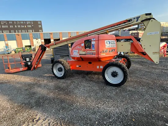 2015 JLG 600AJ Articulating Boom Lift