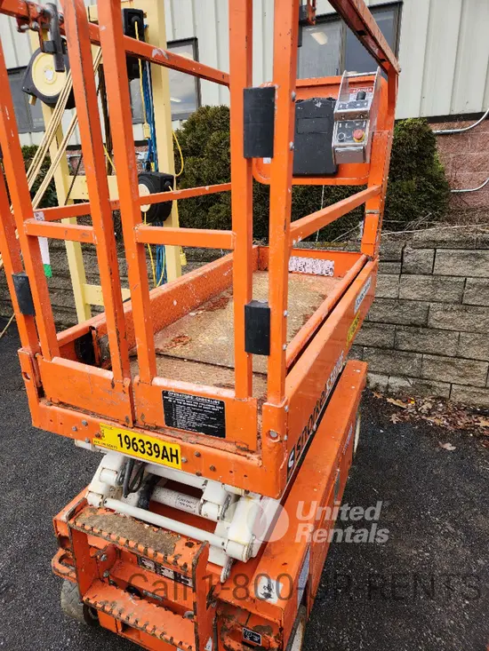 2017 Snorkel S3219E Scissor Lift