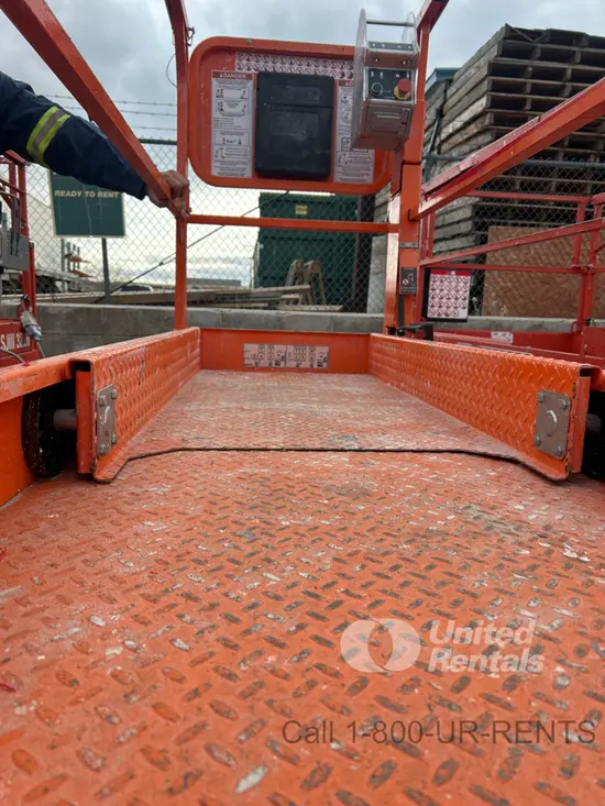 2020 Snorkel S3226E Scissor Lift