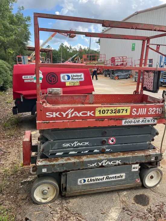 2018 Skyjack SJIII3219 Scissor Lift